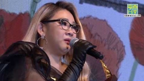 鄭欣宜也被獲讚是真正香港女歌手,因首次獲得如此正面的迴響