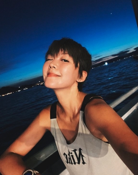 起初梁諾妍Inez以行山取代跑步運動