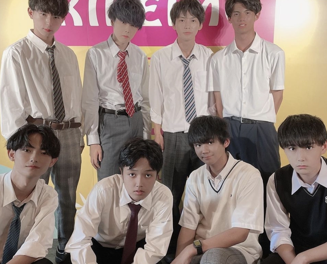 8強