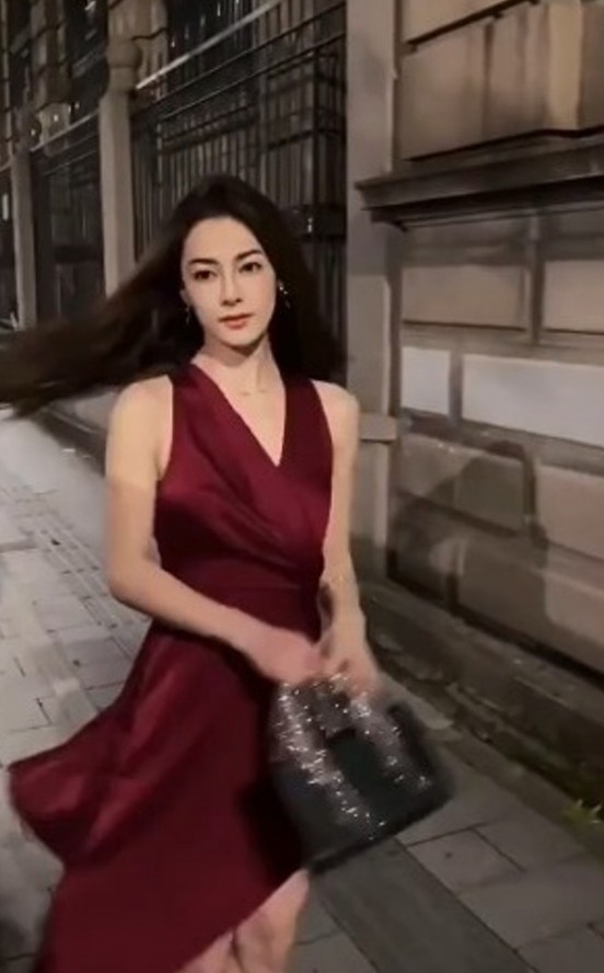 汪東城扮女人整容|在IG發佈了一段小短片,片中有一位身穿火辣深V紅色禮服的女子在街上行走