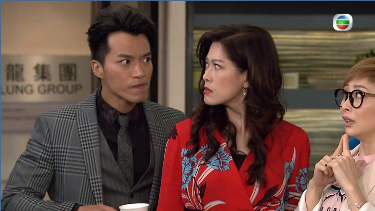 其後又質疑車長的駕駛經驗:「你幾多歲呀!你啱啱出嚟揸車呀?」