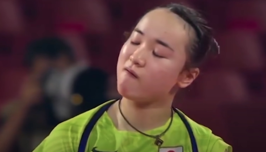 女子乒乓球港隊和日本隊的4強爭奪賽中,雖然日本隊的世界排名皆比港隊3位球員高,但杜凱琹曾招架伊藤美誠的強攻