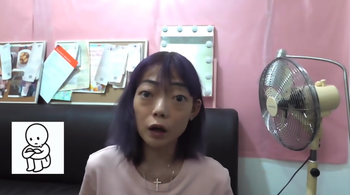 Constance 更有涉獵買賣翡翠、水晶等生意，賺取生活費。 Constance 現在用的手袋也只是平靚正的 CHARLES & KEITH，相當節儉！