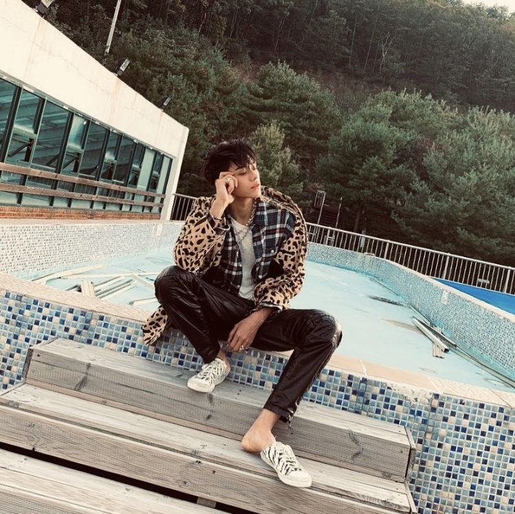 誰知後來Lucas卻說行程太忙,兩人和平分手