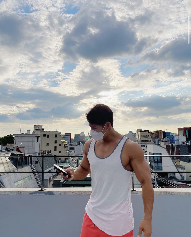 韓國綜藝節目《我家的熊孩子》專門請來單身藝人的母親