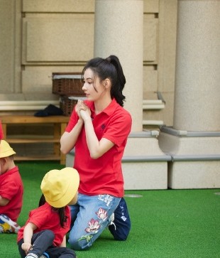 張栢芝是位貼地主婦之外,還是位好僱主!不