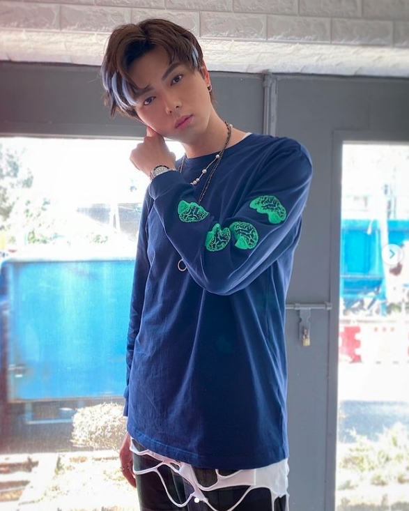 ERROR 成員 193 郭嘉駿日前因為在網上「求鞋」而被批為免費波鞋攞著數