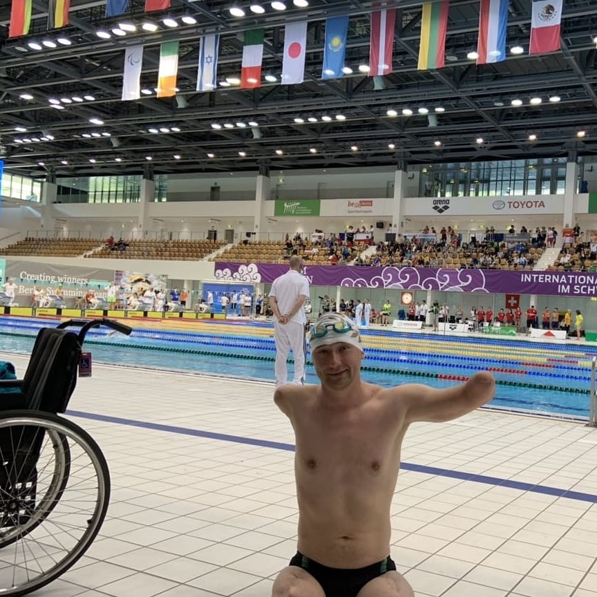 Aliaksei Talai在世界殘疾人游泳系列賽中出戰SB1級別的50米蛙式賽