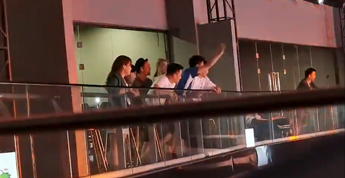 何猷君失控與對手「互罵廢物」!斯文乖乖仔形象一舖清袋