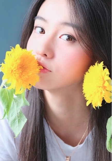 不過最近一位中國新晉女星李宛妲竟然撞樣Koki,同歲數的她恐成競爭對手力壓光希?