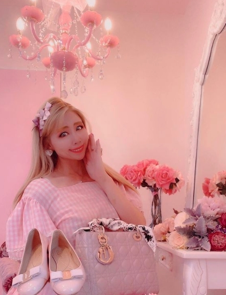 橋本Sari絕對不止熱愛公主打扮那般簡單。