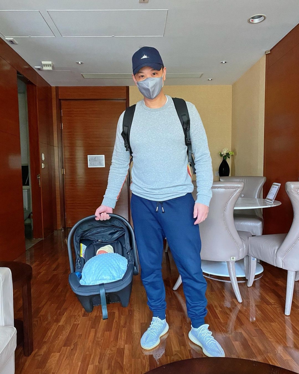 胡杏兒China工作行程滿檔,老公李乘德 Philip 經常在 IG 曬出育兒照