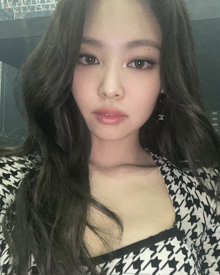 仍是練習生的Jennie已獲得參與GD《That XX》的MV拍攝機會
