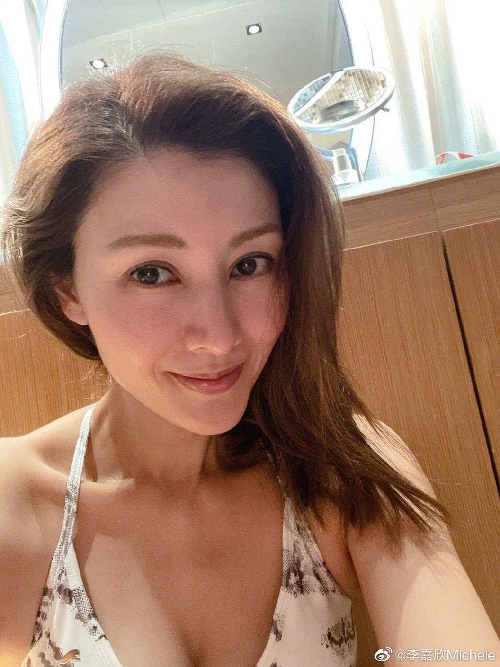 李嘉欣59歲家姐李嘉明正面曝光 凍齡姐妹花雙雙嫁豪門 網民 好唔似樣 Girlstyle 女生日常