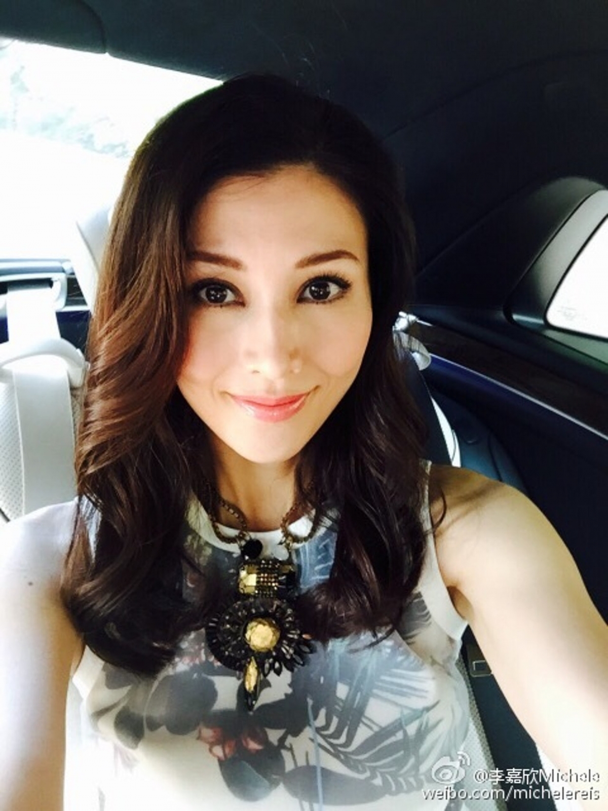 李嘉欣亦表示過當年被劉鑾雄的細心所打動,因他會親力親為的照顧她和愛惜她。