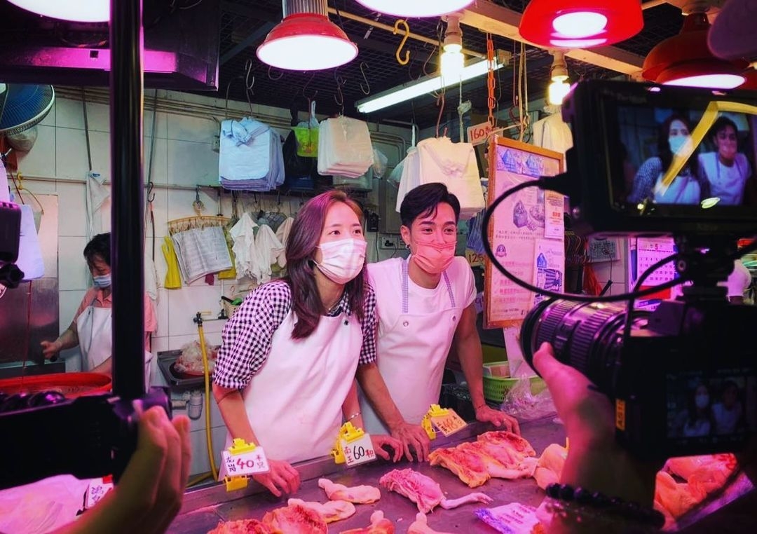 而一直以來,Cathy 明顯對雞檔太子爺 Catry 較有好感,他們更曾經到 Catry 的雞檔約會, Cathy 不但沒有嫌棄安排,而且更相當樂在其中,被大讚 gfable!
