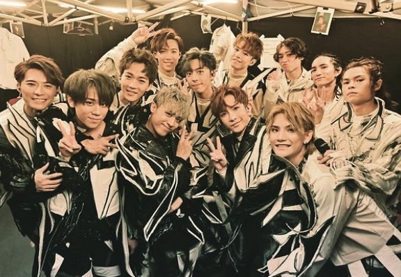 《紐約時報》以「This Boy Band Is the Joy That Hong Kong Needs Right Now」為題