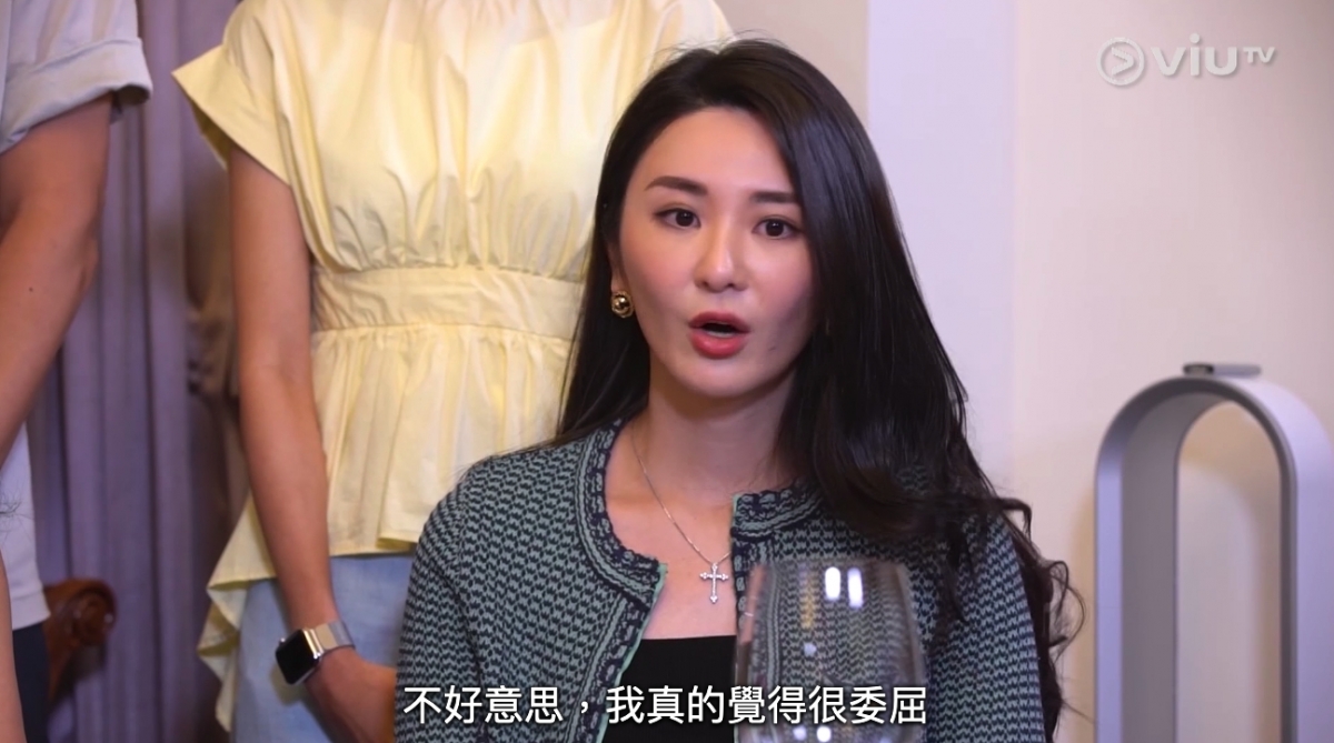 原來林作、裕美與王莉妮的住宅均位於同一棟大廈,只是上下一層之隔,方便林作隨時穿梭於女友與母親之間。