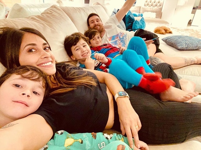 Antonella 因被美斯多年來得付出所感動,也認為有些感覺就只有在美斯身上才找到