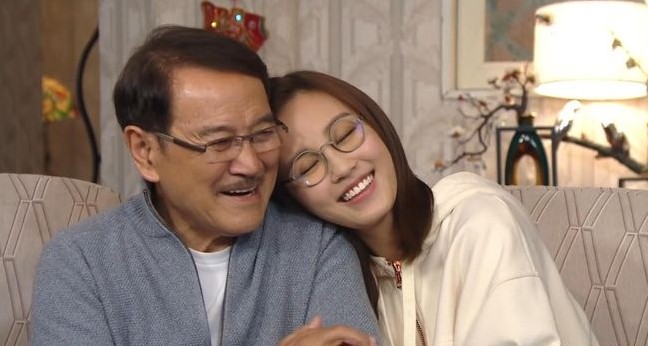 竟偷偷用了孫兒的交友程式帳號跟女生聊天!