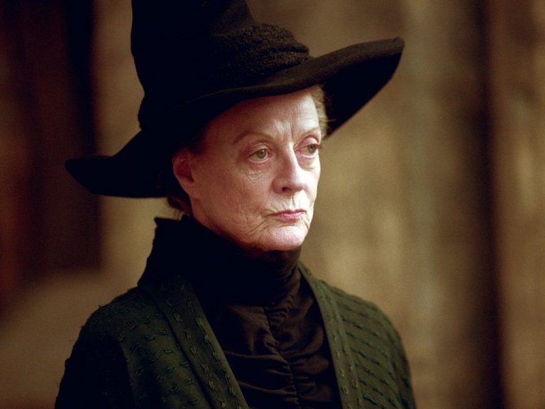 哈利波特電影飾演麥教授的Maggie Smith 現年已 86 歲,她年輕時可是個大美人,現年 86 歲的麥教授從影 60 多年