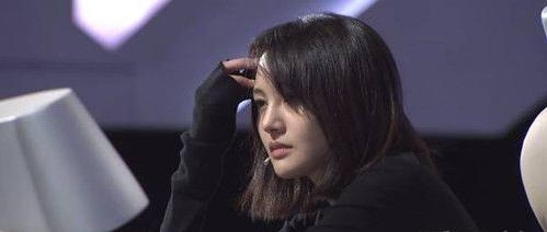 中國廣電總局亦公開批評鄭爽,更下令不準她參與任何製作節目,所有有她份不論以前還是現在的節目都一律禁止播放