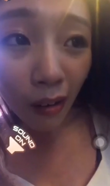 Chloe 再次快速回應,她直認自己以往是個壞學生,並向曾教導過她的老師道謝