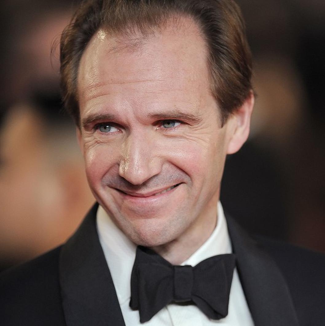 哈利波特演員現況!電影演佛地魔的Ralph Fiennes,你們認出他是佛地魔嗎?