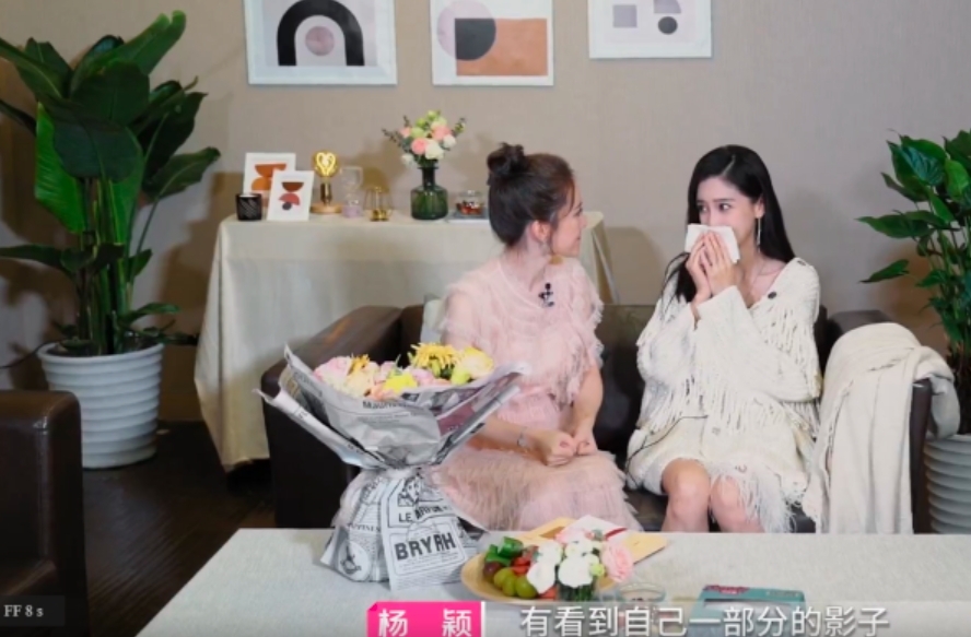 angelababy「我在妳身上看到自己一部份的影子,我也會習慣在受傷時委屈自己。」