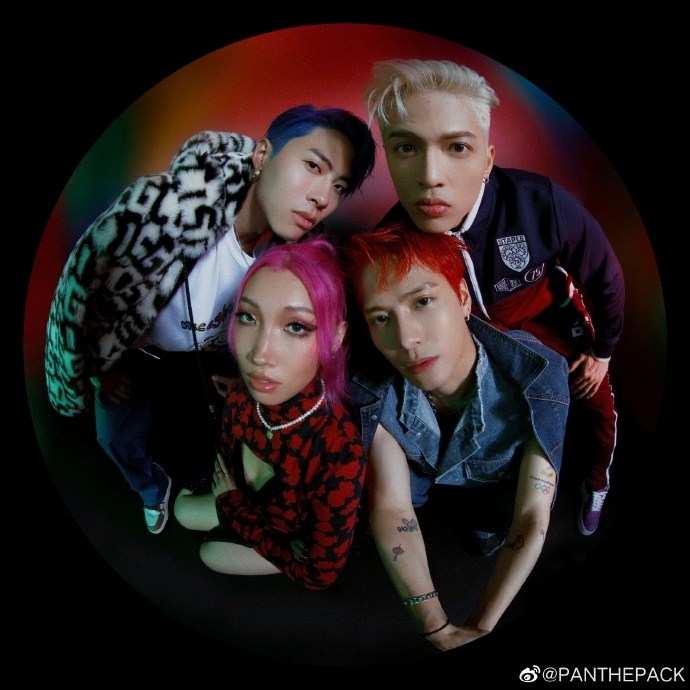 王嘉爾在內地自行成立個人工作室「Team Wang」,近日更正式宣布將組新團「PANTHEPACK」