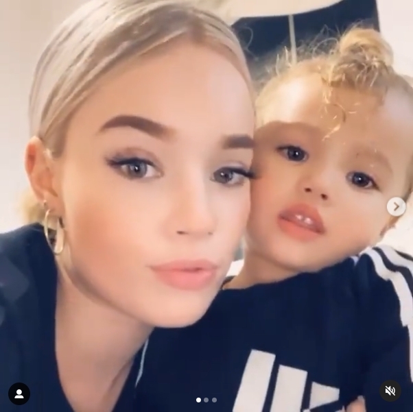 Elise 的媽媽Sophie透露當初單純是因為覺得女兒長相可愛,希望與其他媽媽分享女兒的日常