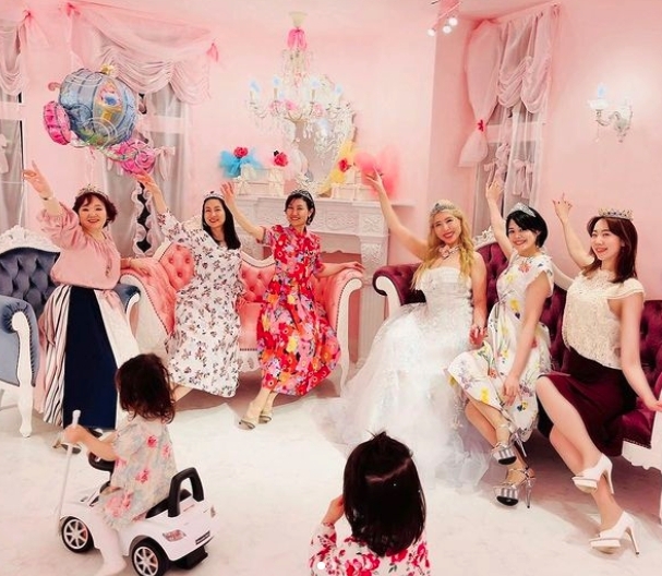 橋本Sari的「公主課程」歡迎不同年紀的女性來參加,更有人會專程搭飛機來東京上課呢!