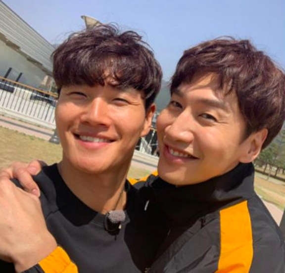 李光洙自早前因腳傷退出綜藝節目《Running Man》後,搞笑功力絕無退步,頻頻在不同節目中大爆笑料。
