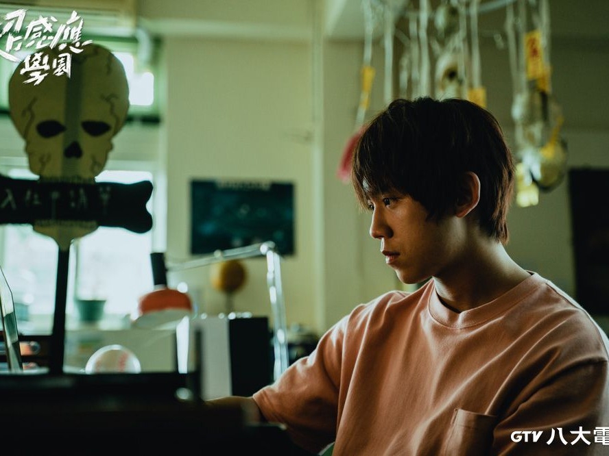 姜濤和Anson Lo早在去年就已經赴台拍攝《超感應學園》，兩位帥氣小生出演台劇也毫無違和感～