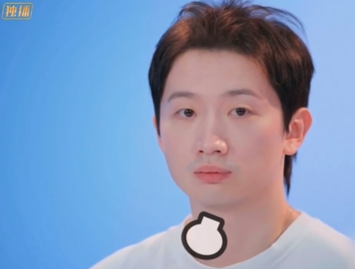 周揚青近日與百億新歡羅昊參加真人騷《女兒們的戀愛4》