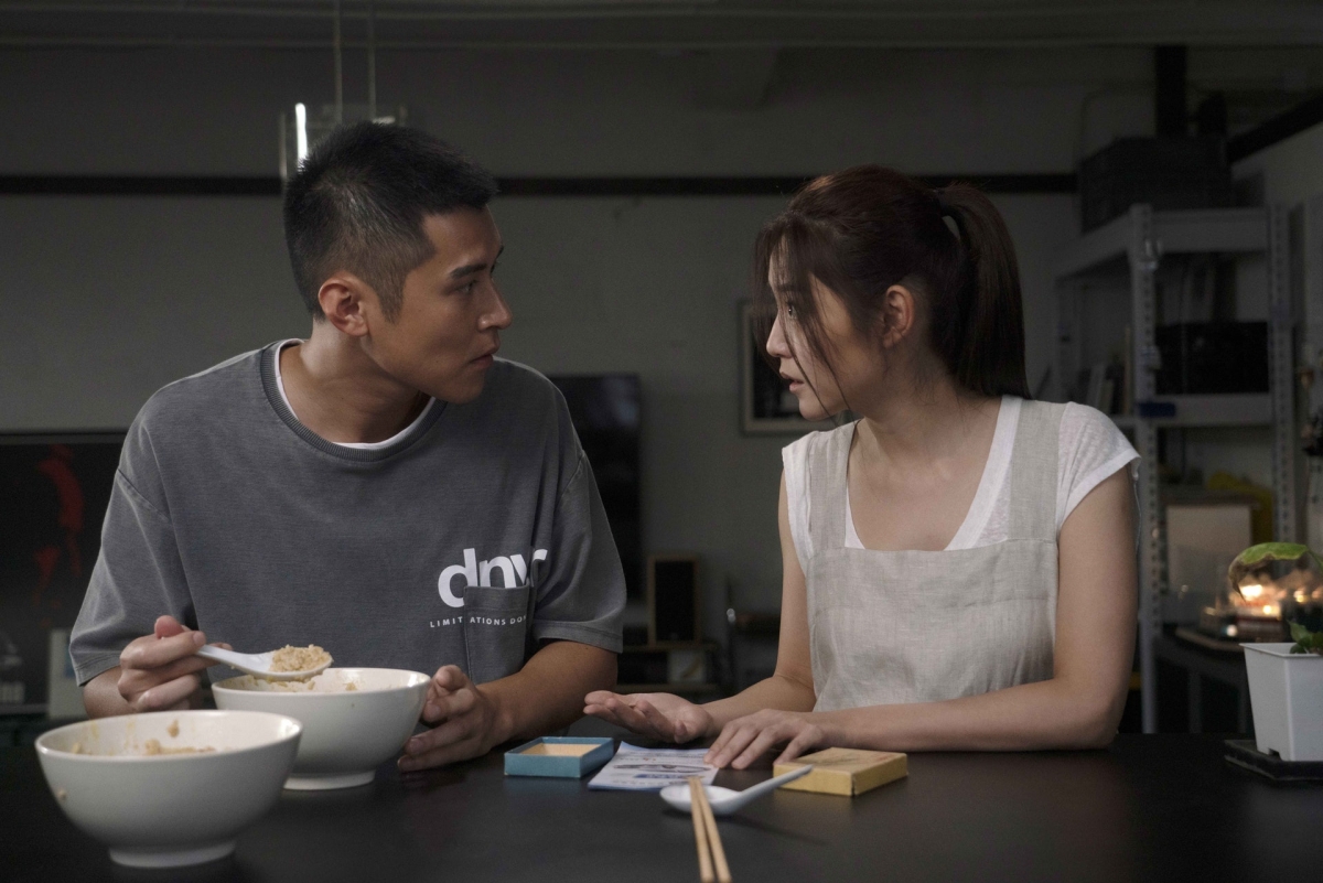 樓主亦曾就這個情況跟女朋友溝通,問她能否不用每次出街後都送她回家