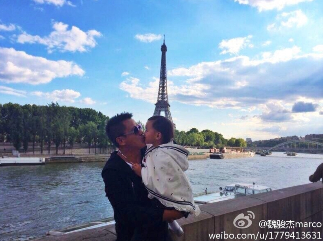 曾揚言終身不娶的魏駿傑原來曾有意再找個伴,但女兒卻堅決反對