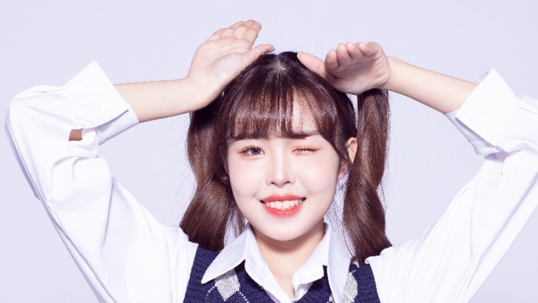 走可愛路線的潘穎芝(Gigi),是香港舞團 EchoDanceHK 的成員,19歲的她在香港拍了不少K-POP的舞蹈影片