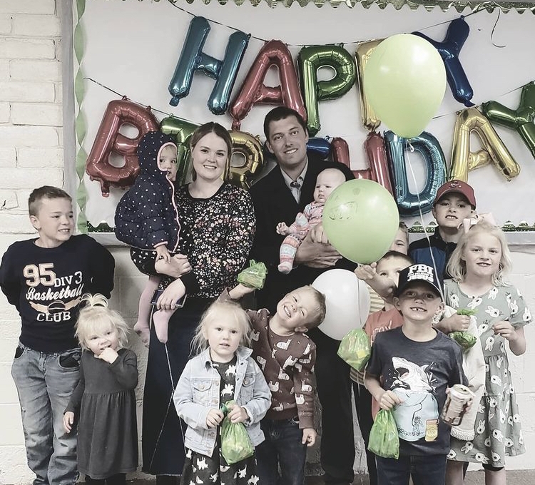 不過，無論胎兒是男還是女都會跟隨哥哥姐姐的名子，用「C」字作開頭取名！