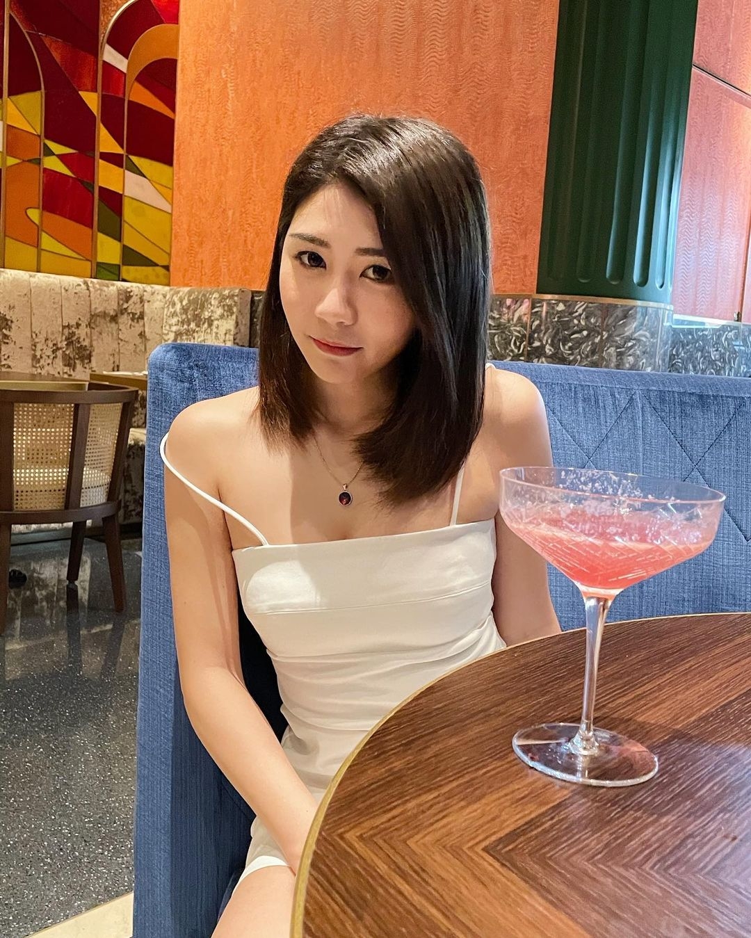 當時阿晶就回覆網民澄清自己還是微辣經理人,與加蔥再見亦是朋友。