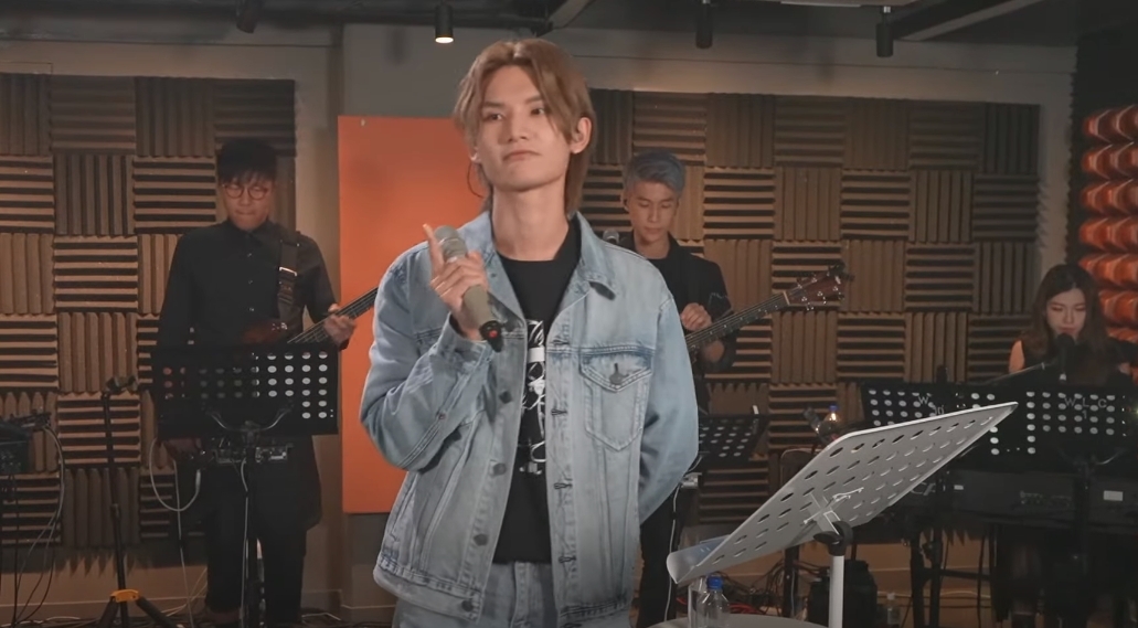 在9月8日踏入26歲的 Jeremy,粉絲早已為他準備了連串慶生活動,暖心的他就特地在Youtube為粉絲Unicorn送上一個「網上音樂會」