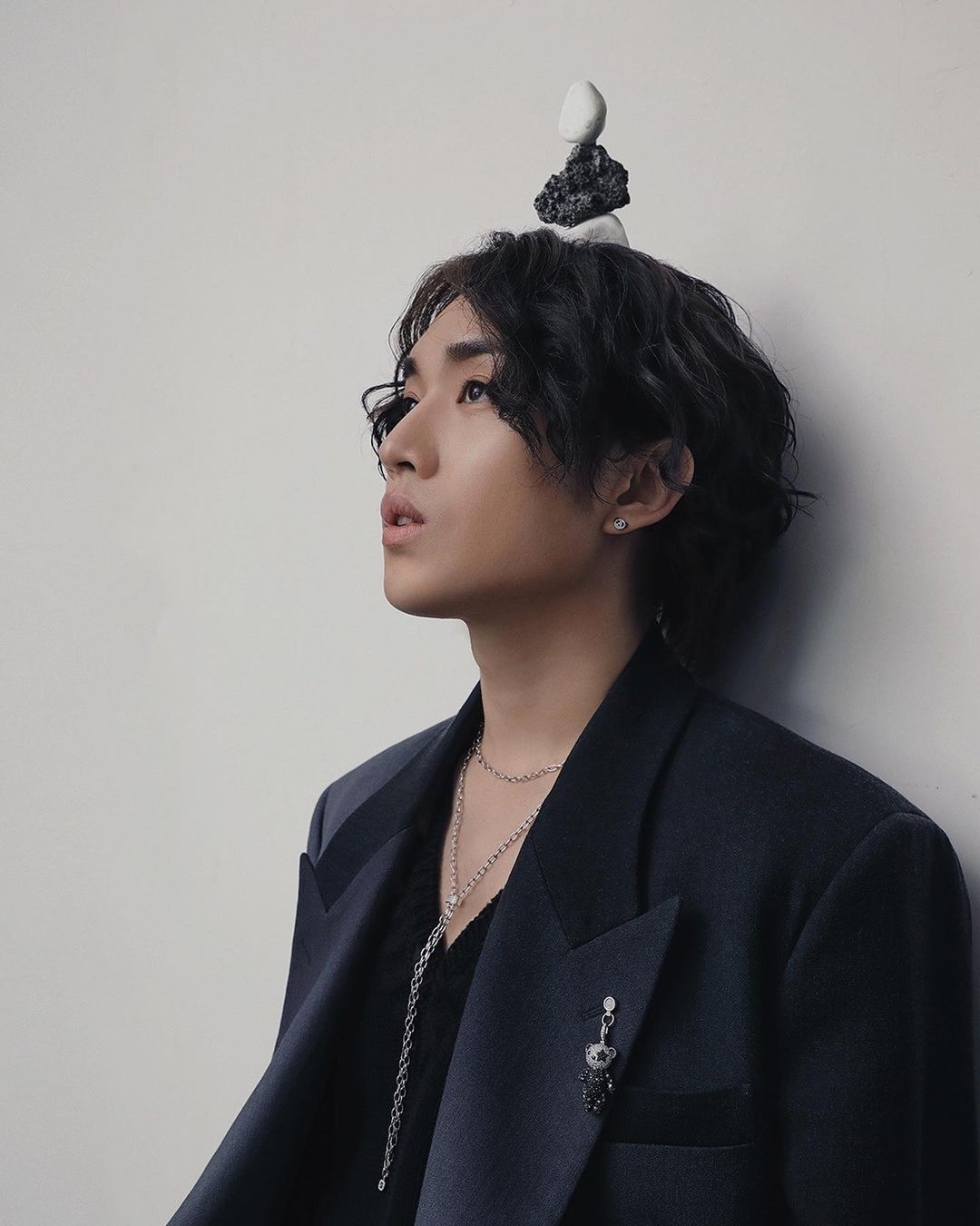 此項表演卻引起網民把張學友及Mirror 唱將成員 Jer柳應廷作比較，大讚 Jer 才是新歌神