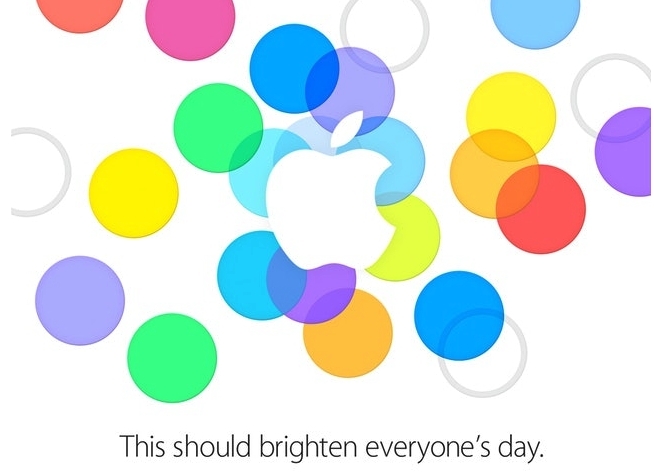 2013年的邀請函就是多個色彩繽紛的小圓圈作背景,配上簡單一個 Apple Logo 並寫上「This should brighten everyone's day」