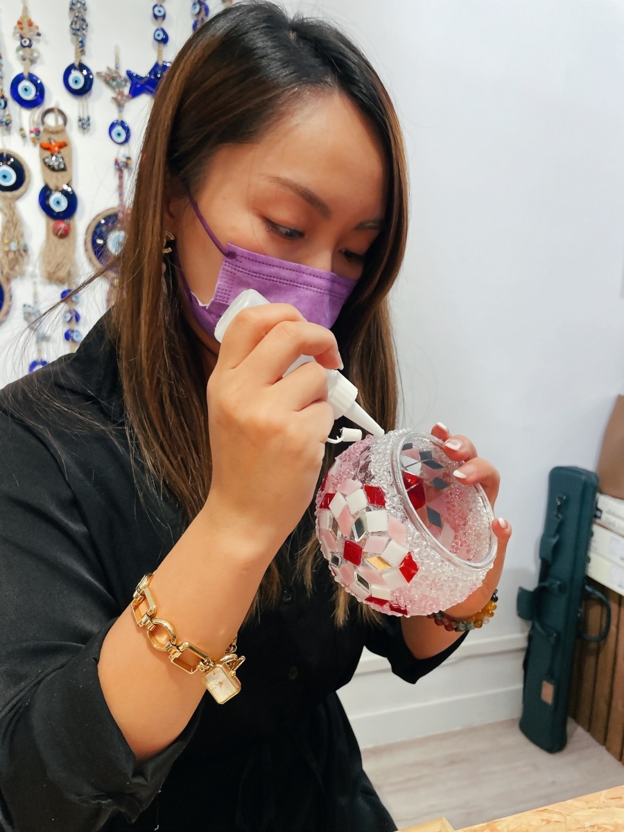 大家除了可以發揮自己的小宇宙拼貼出獨一無二充滿個人風格的馬賽克燈