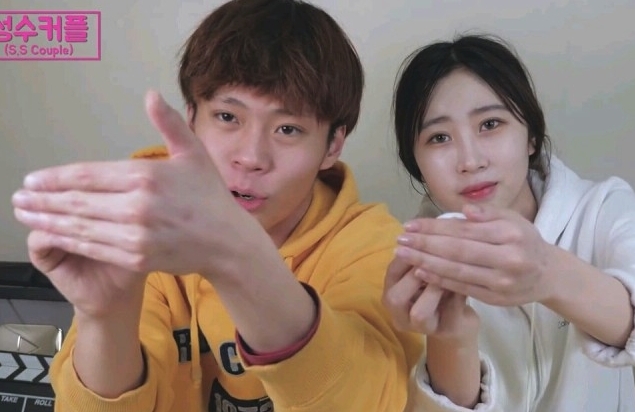 他們在文中透露未來的去向,女方早前發現身體健康出現狀況,所以將會集中調理身體,而男方則因為突然收到兵單,而忙於為入伍做準備