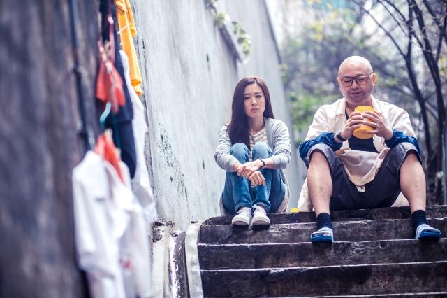 我還年輕,仍在工作,不能退休