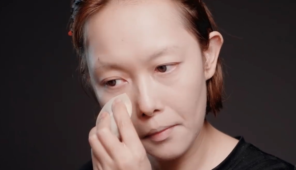 網紅「bobo最洋氣」的影片近日在網上被瘋傳，她靠高超化妝技術曾偽裝過不少名人！她形容自己的化妝影片是「仿妝」