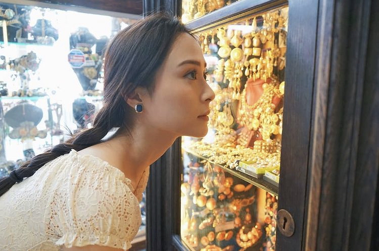 不過,Kristy在參選初期卻曾被指IG的照片跟真人相差甚遠,質疑她有假相之嫌!