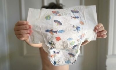 原來國外有一群「成人尿片戀者」,特別迷戀穿尿片的感覺!