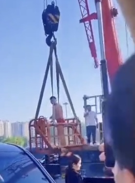 網民紛紛指責這種婚鬧形式很低俗。